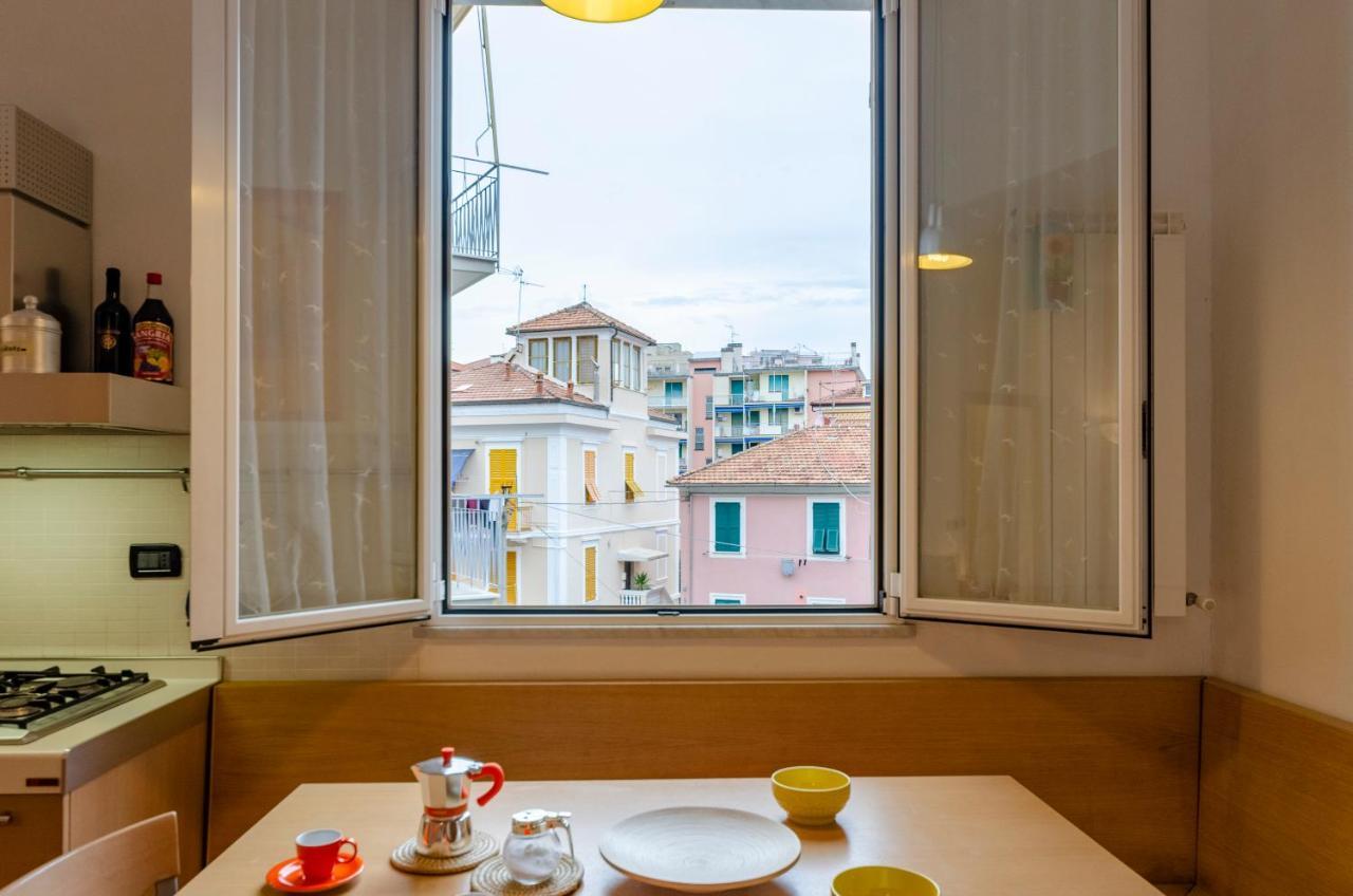 Appartamento Joivy Apt For 4, Metres From Beach, In Sestri Levante Esterno foto