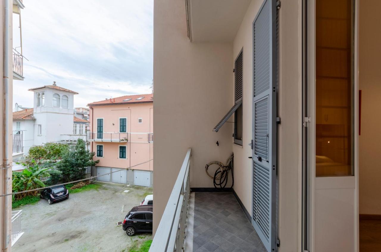 Joivy Apt For 4, Metres From Beach, In Sestri Levante Esterno foto
